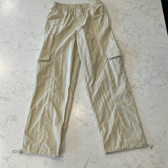 Wilo The Label Pants - Anthropologie Wilo the Label Parachute Cargo Pants in Athletic Clay Size Small